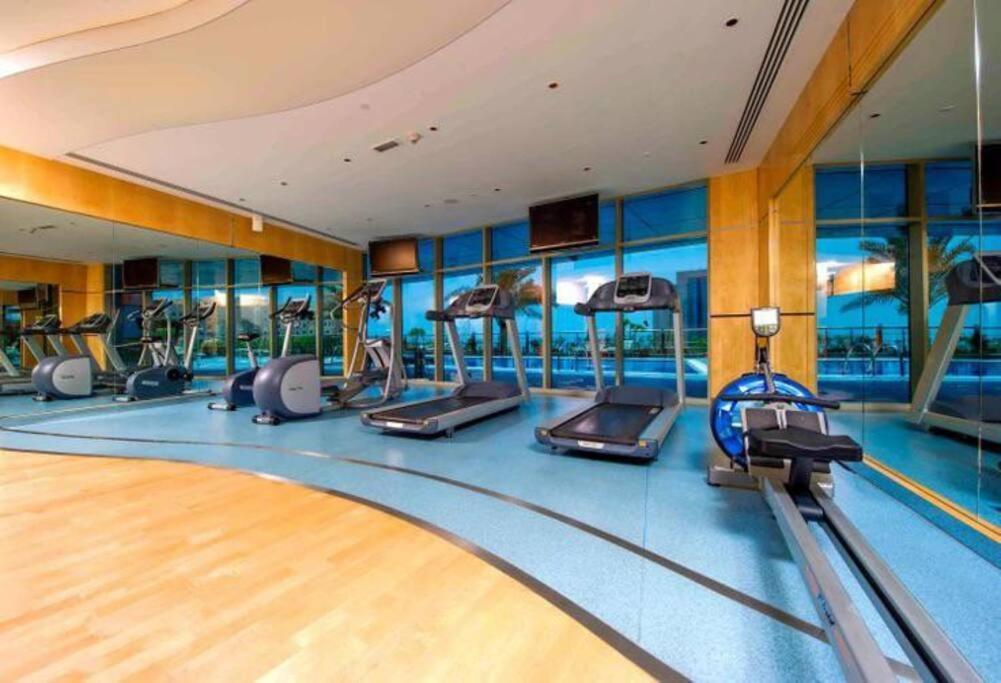 1 Bed Apartment With Sea View, Pool, Gym & Free Parking In Dubai Marina Exteriör bild